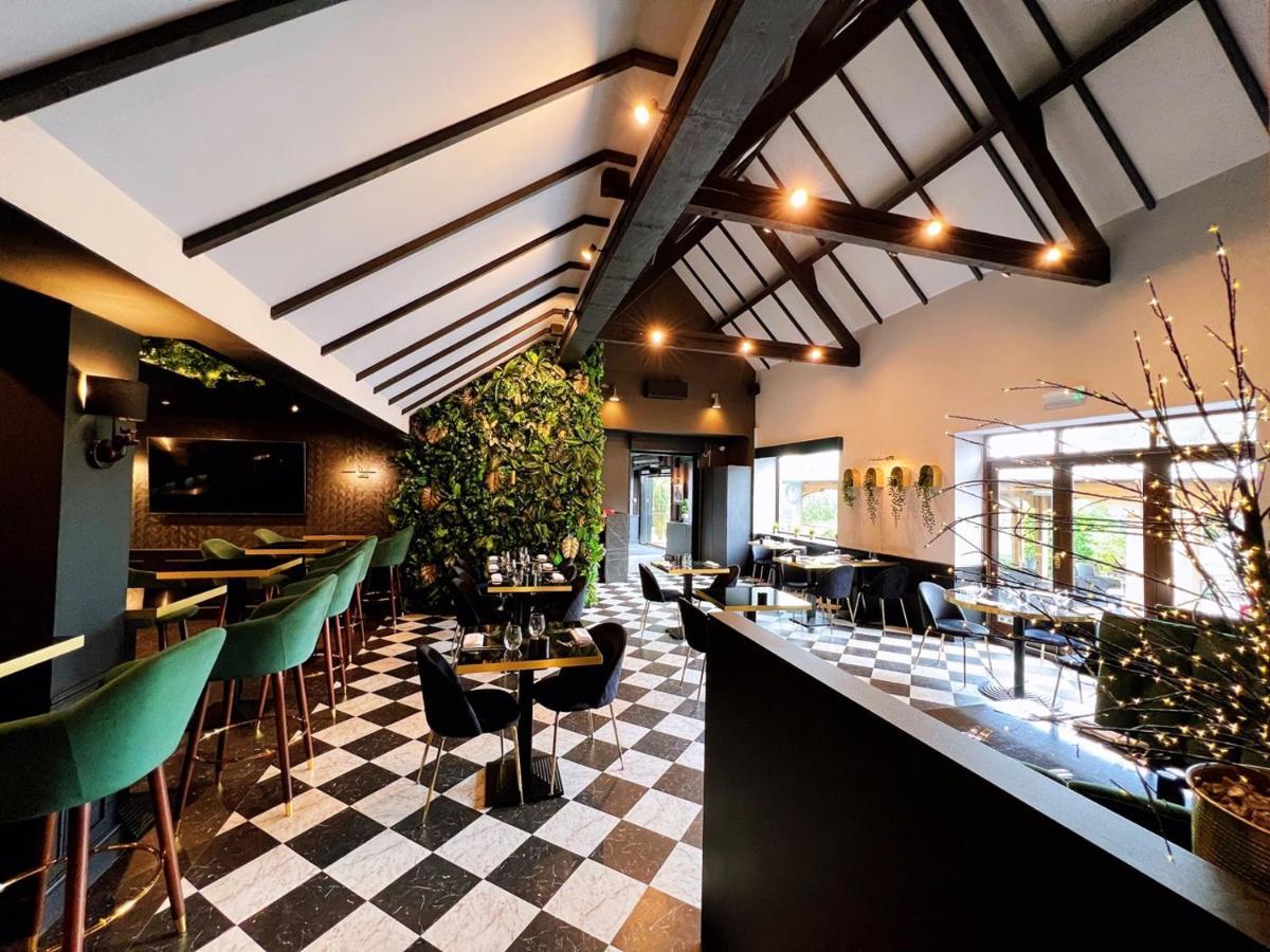 بيسيستر The Chesterton Hotel المظهر الخارجي الصورة