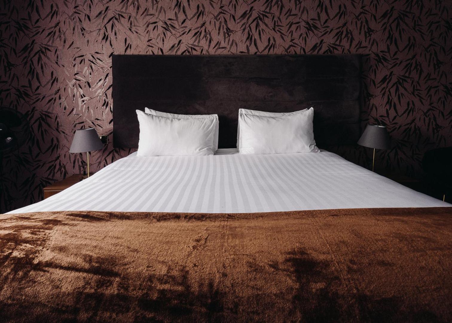 بيسيستر The Chesterton Hotel المظهر الخارجي الصورة
