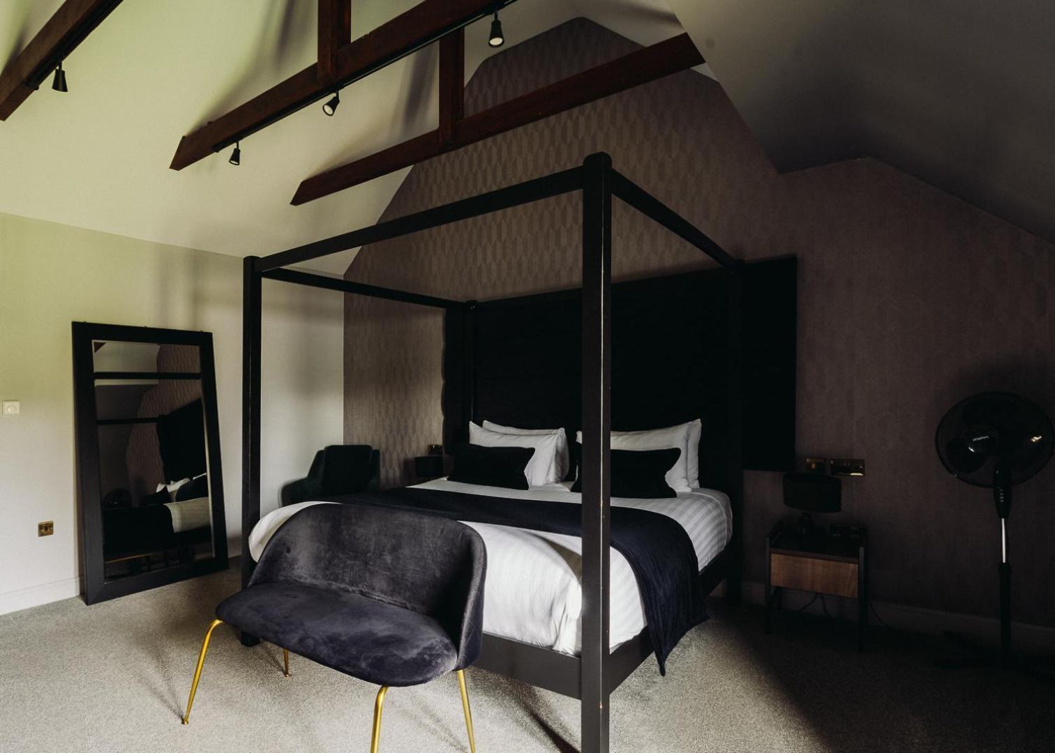 بيسيستر The Chesterton Hotel المظهر الخارجي الصورة