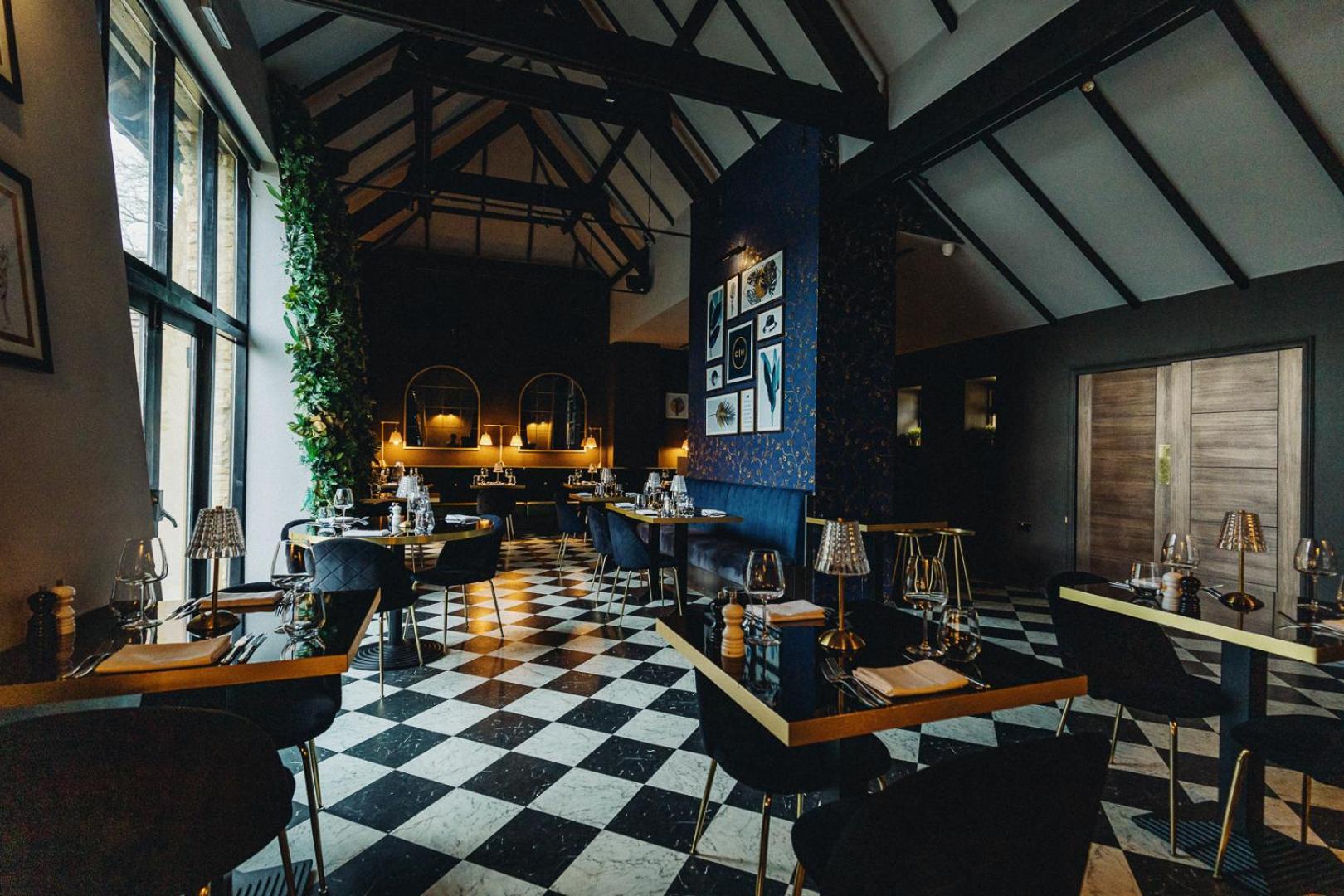 بيسيستر The Chesterton Hotel المظهر الخارجي الصورة